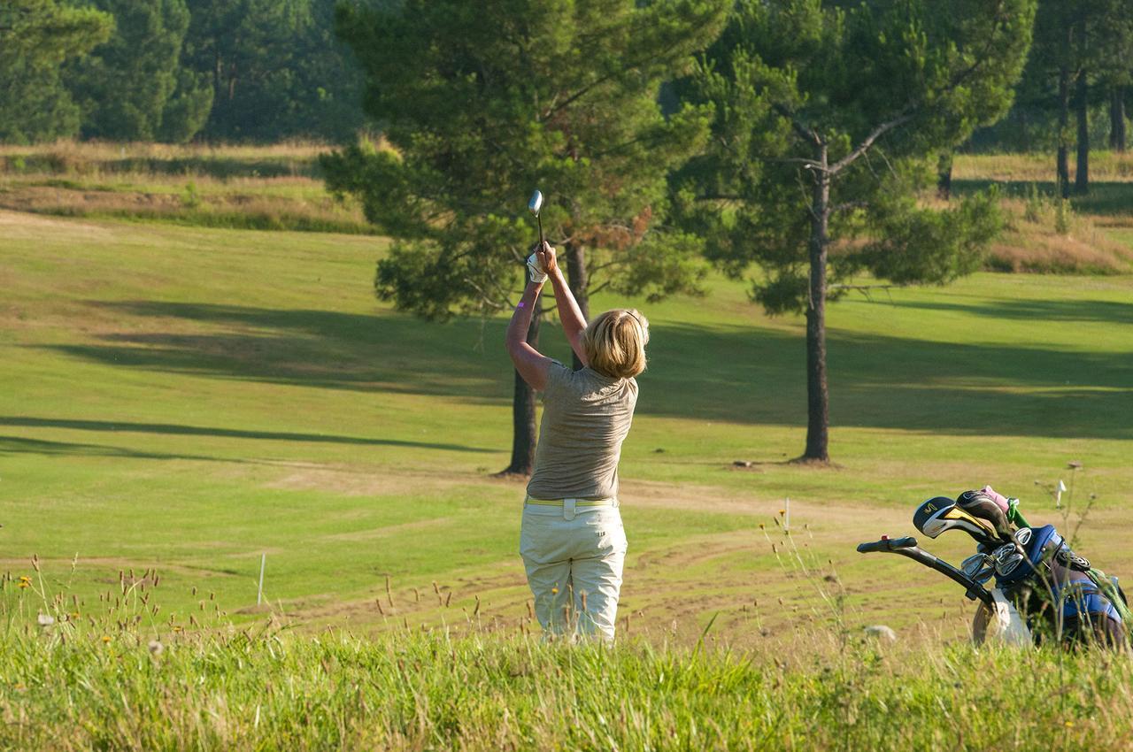 Les Maisons Du Golf D'Armagnac Eauze Esterno foto